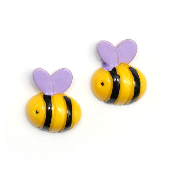 Biene mit violetten Flügeln